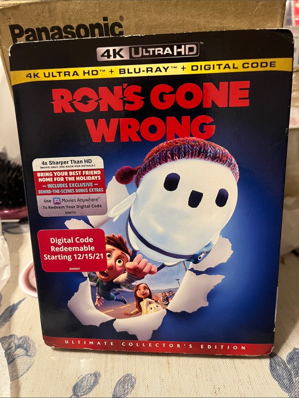 Panasonic Ron's Gone Wrong 4K Ultra HD Blu-ray - Blue, Red